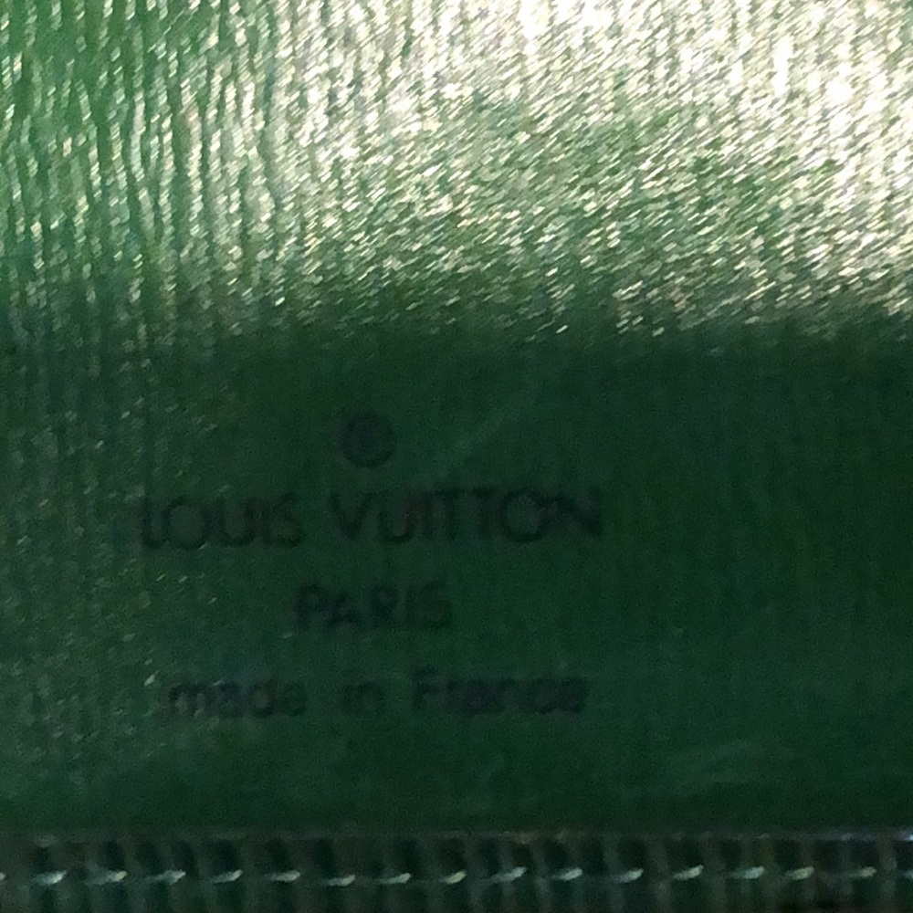 LOUIS VUITTON Green EPI Kiss Lock Wallet Porte Monnaie Viennois MI0966 - Picture 9 of 17
